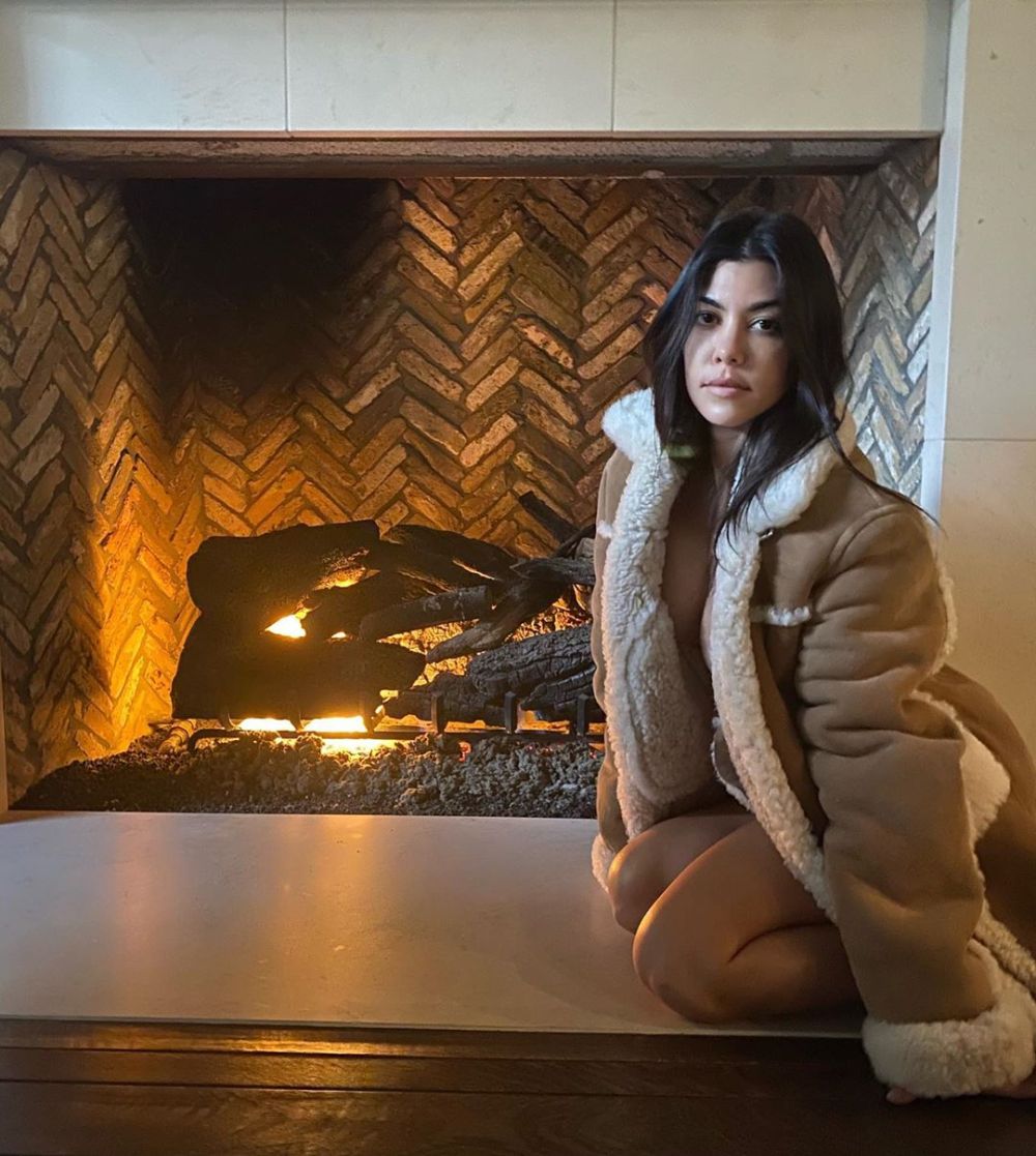 15+ Kourtney Kardashian House Fire Pics