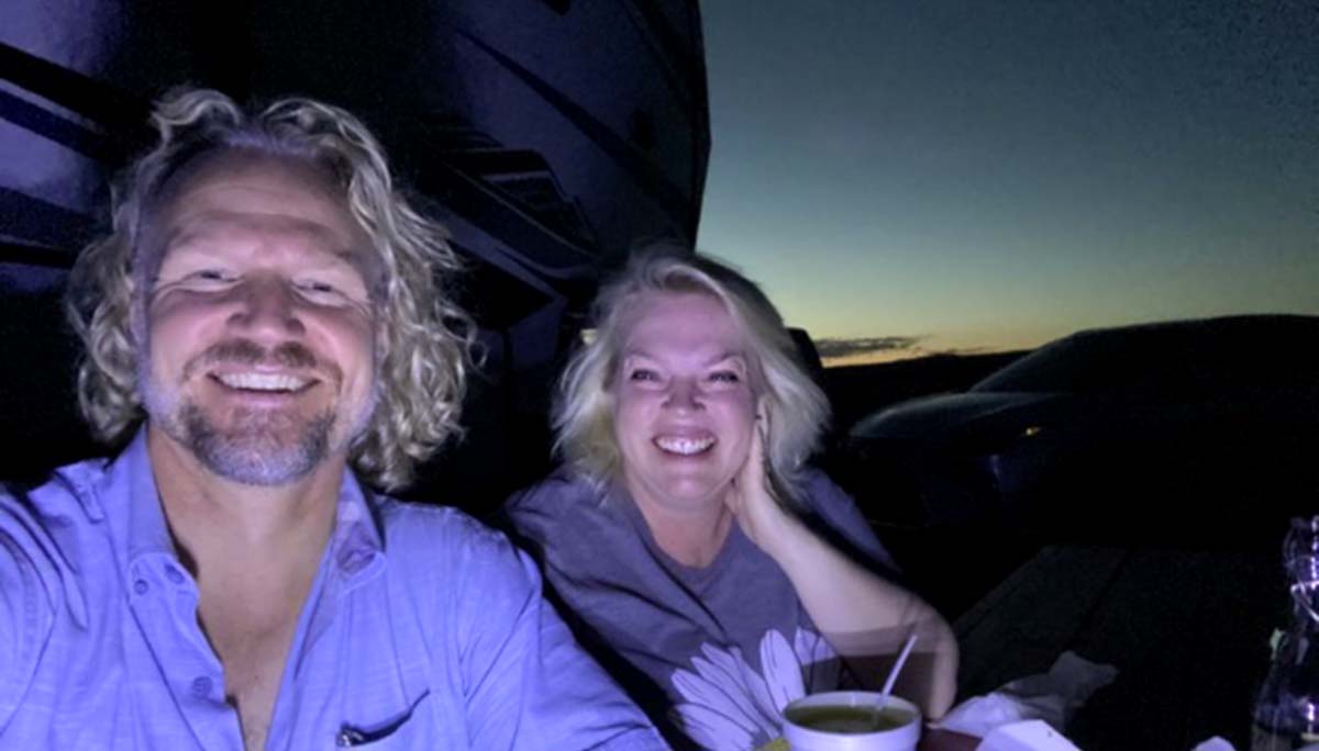 Sister Wives' Fans Notice Kody Brown Missing From Janelle's Holiday Photos