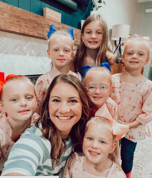 Girl Power OutDaughtered Star Danielle Busby Is the Sweetest Mom to Her 6 Kids