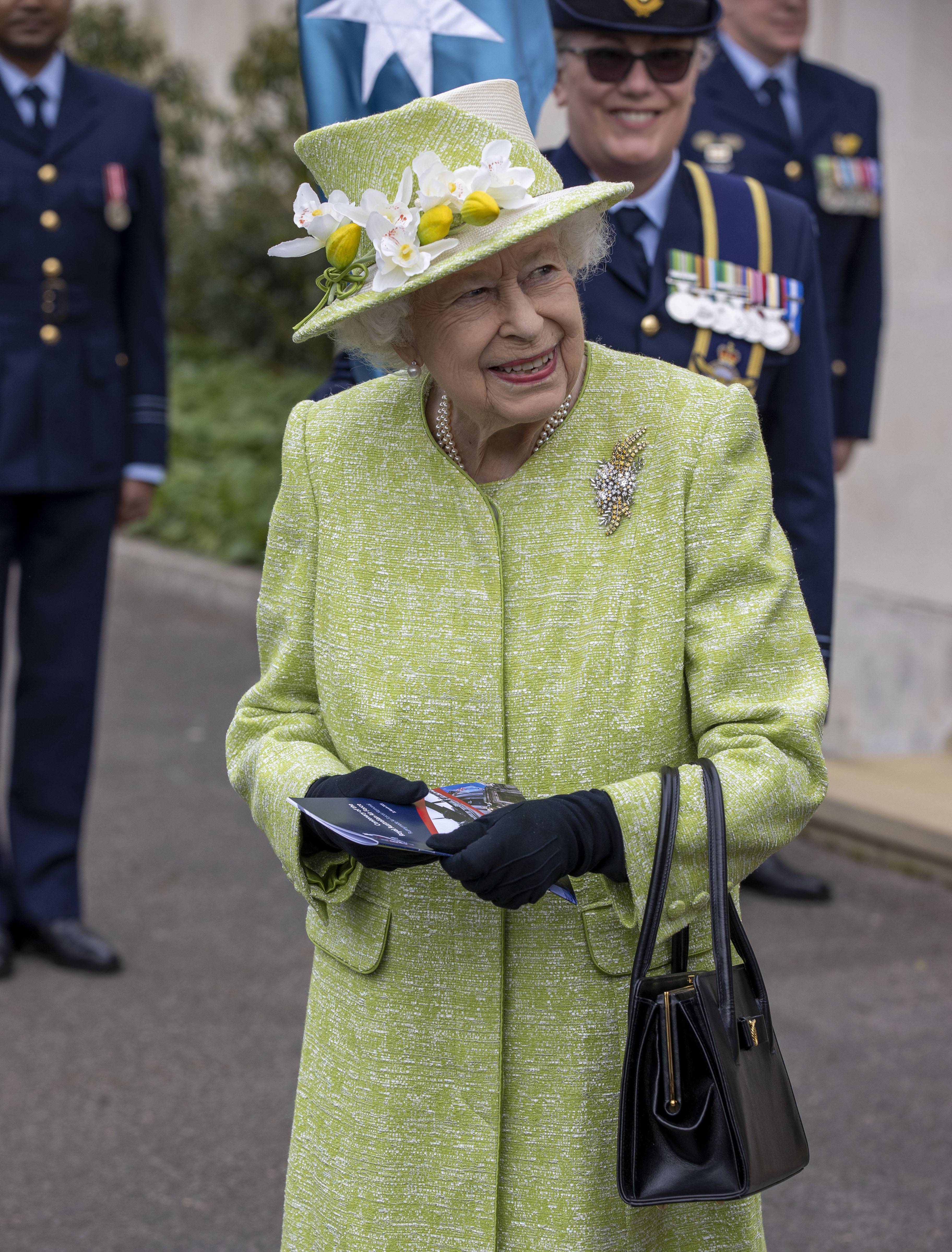 Queen Elizabeth II Dead: Royal Family Members React