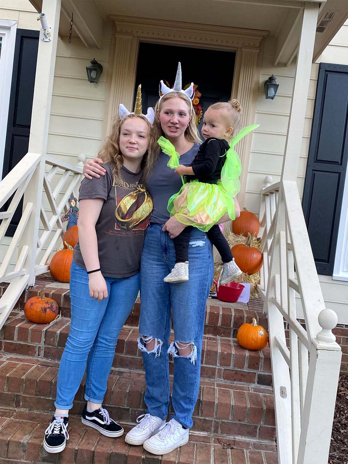 Sister Wives': Janelle Brown Enjoys Halloween in North Carolina