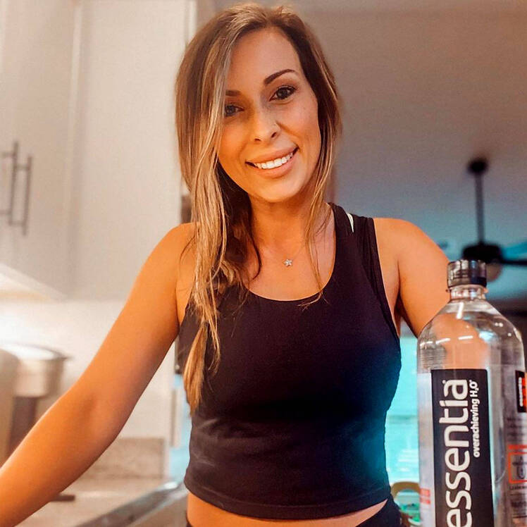 Teen Mom OG’ Alum Mackenzie Edwards Looks Unrecognizable After Weight Loss