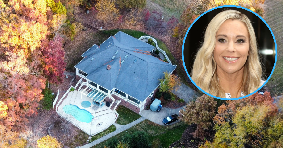 kate-gosselin-s-waterfront-north-carolina-home-is-sprawling-has-a-private-pier-and-more-take-a