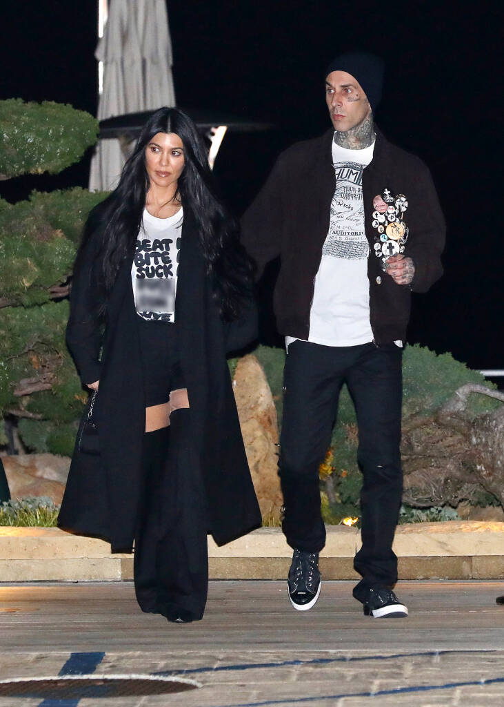 Kourtney Kardashian and Travis Barker Got Secretly Married in Las Vegas: Get Wedding Details!