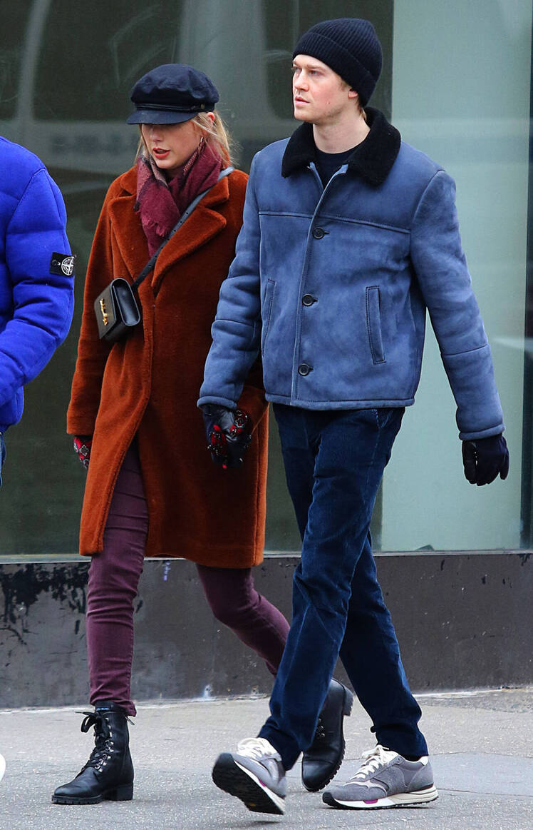 Taylor Swift and Joe Alwyn Rare PDA Moments: Photos