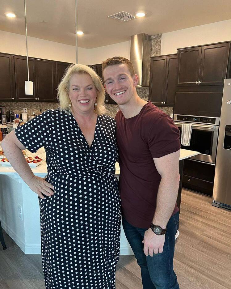 Sister Wives’ Janelle Brown Celebrates Son Logan Moving Into New Home: 'Amazing Space'