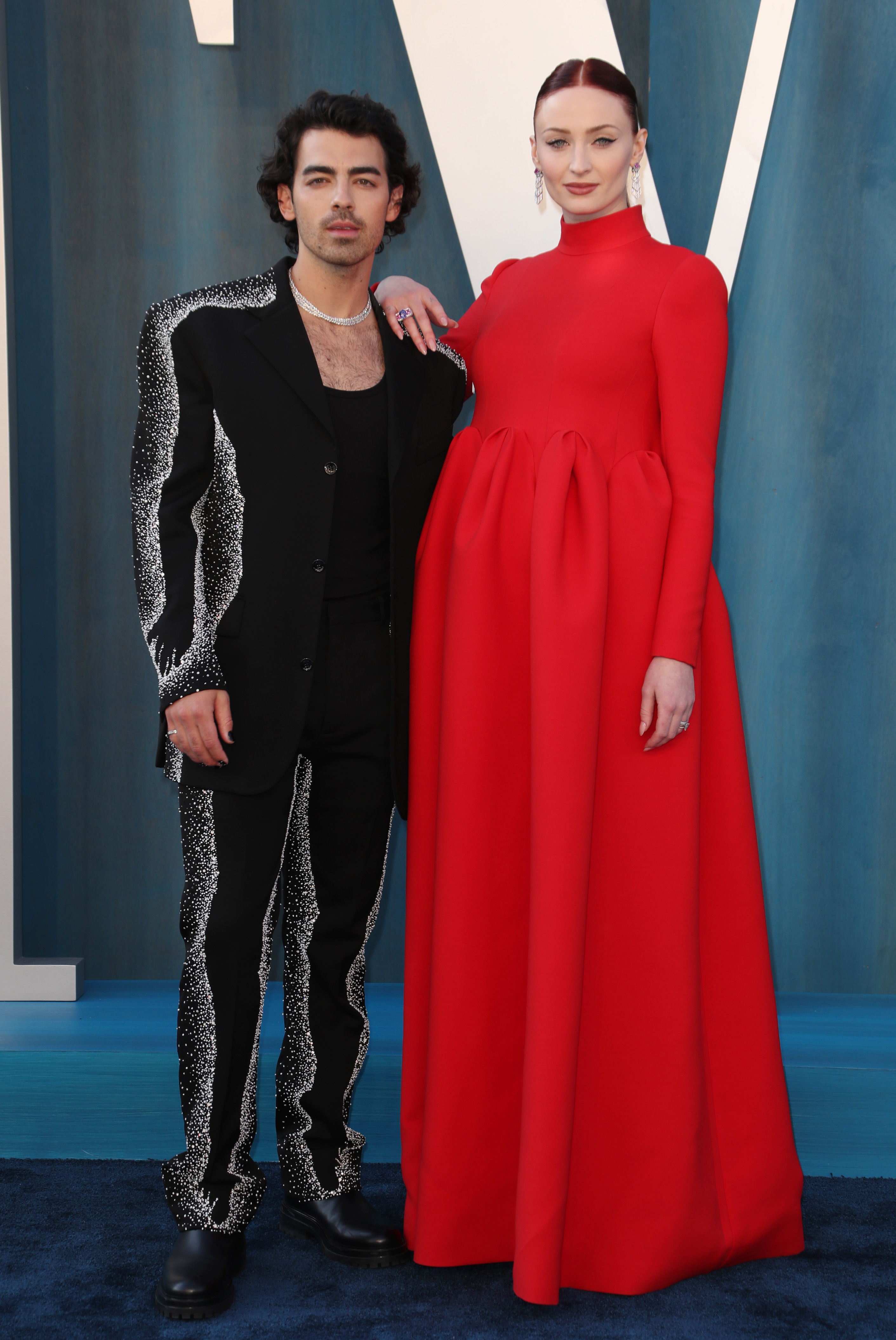 Sophie Turner, Joe Jonas at 2022 Met Gala: Baby Bump Photos
