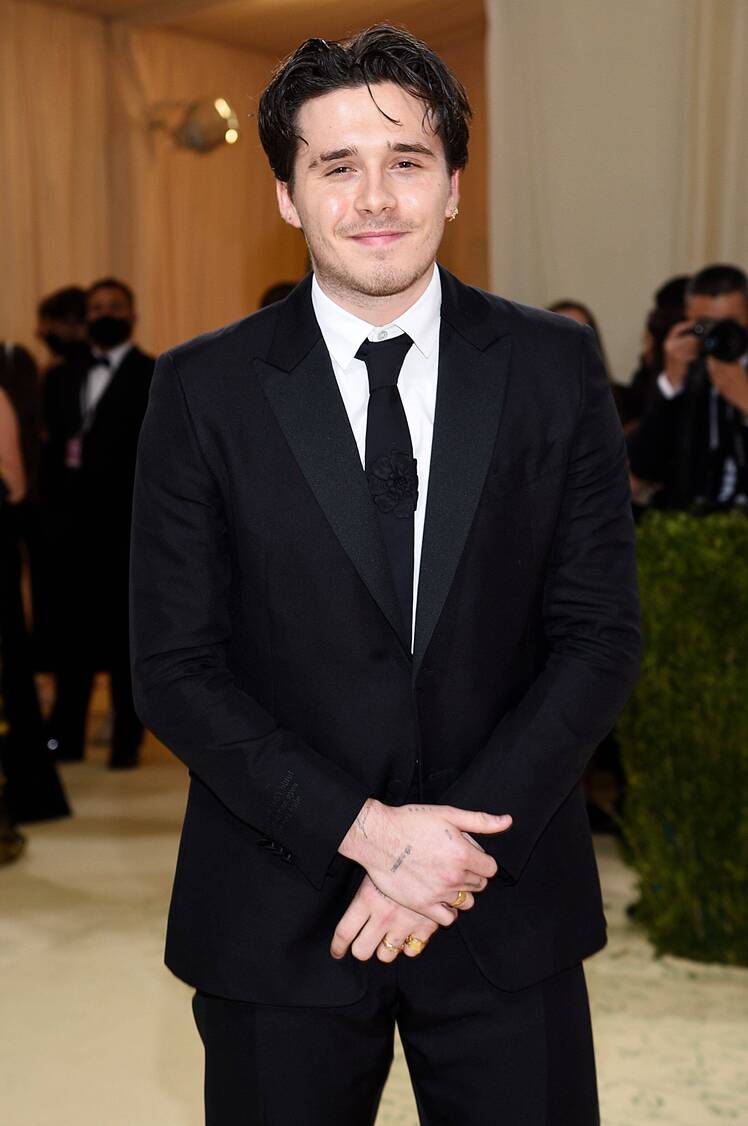 Brooklyn Beckham Roasted After Saying His Career as a ‘Chef’ Afforded Him $1.2 Million Car