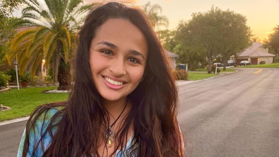 Jazz Jennings Net Worth How ‘I Am Jazz’ Star Makes Money In Touch Weekly