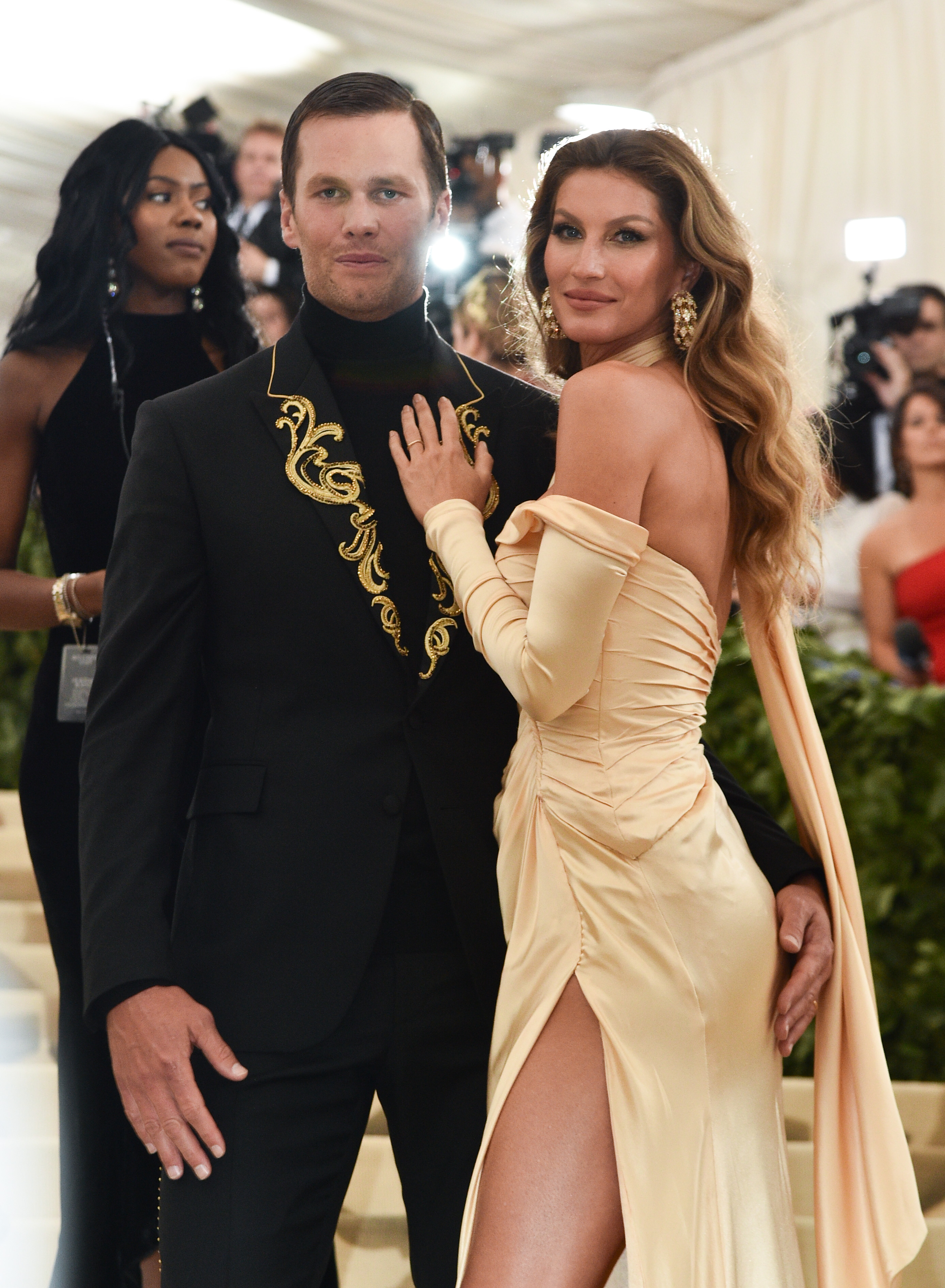 Why Tom Brady, Gisele Bundchen Divorced, Did He Cheat? Breakup Reason –  StyleCaster