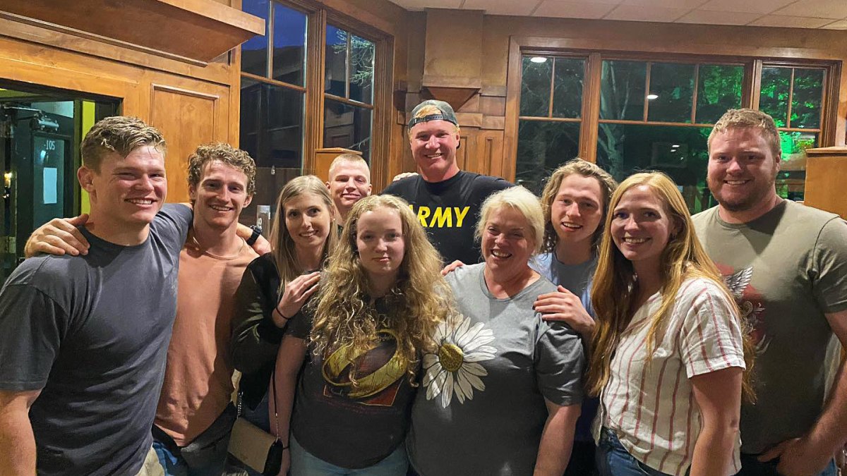 Sister Wives': Christine Enjoys Dinner with Janelle's Son Hunter