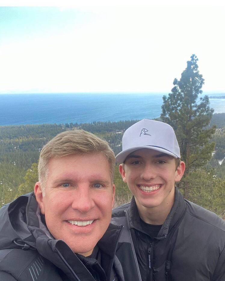 grayson chrisley car accident