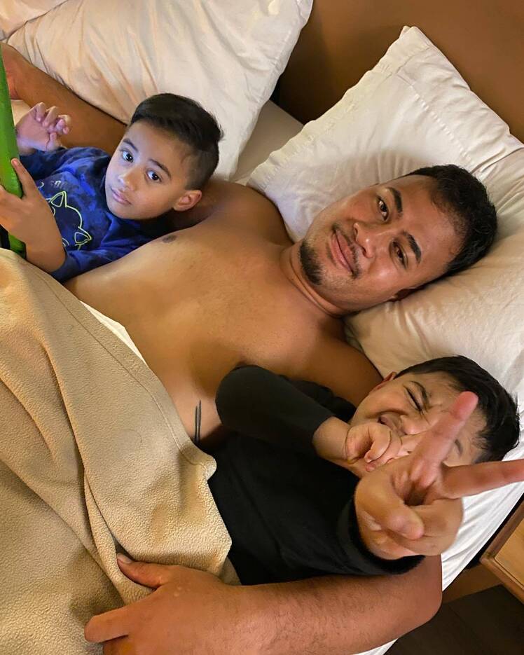 90 Day Fiances Asuelu Reunites With Sons Amid Split Rumors 2