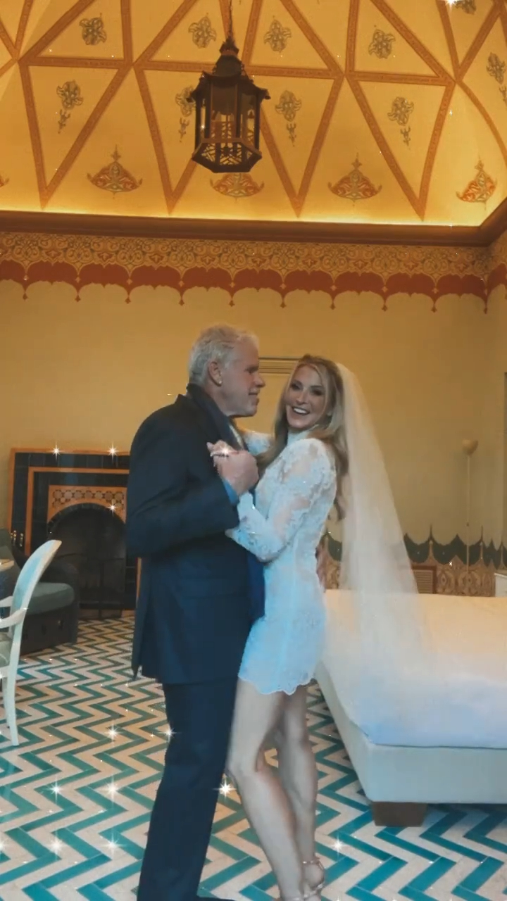 Perry Mattfeld Marries Mark Sanchez in 'Romantic' Wedding in Mexico