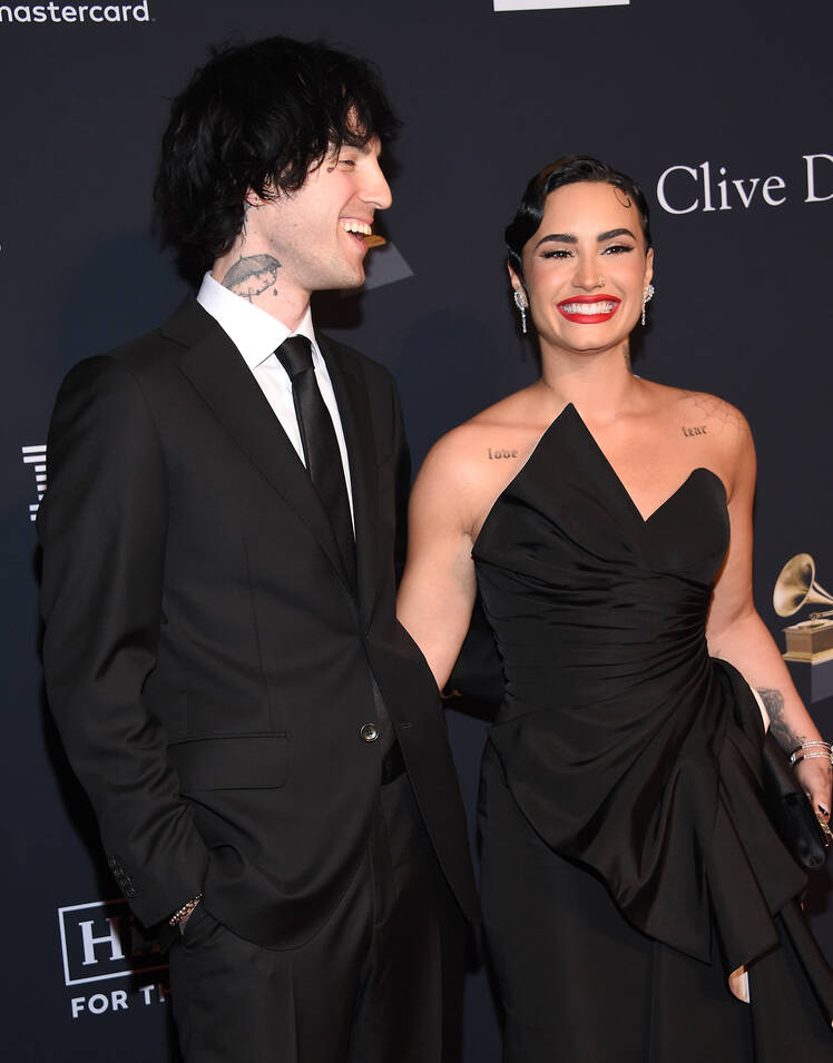 Demi Lovato Dating Jute$