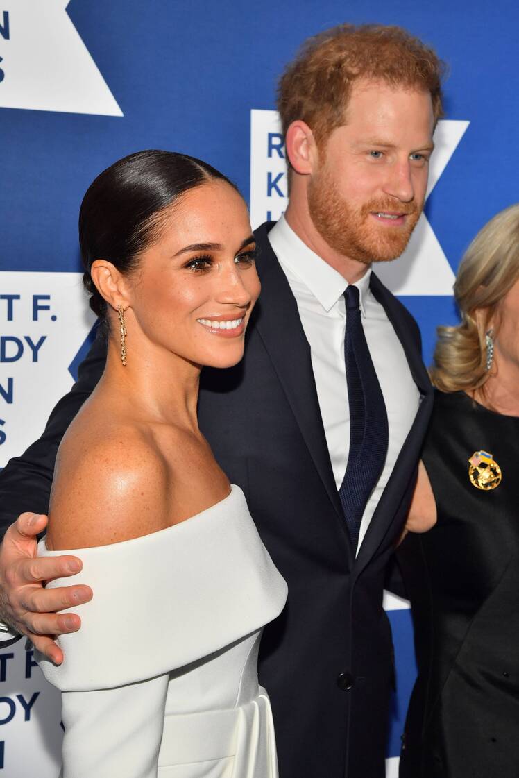 Prince Harry and Meghan Markle In Talks to Return to Royal Family: ‘Something They Both Want’