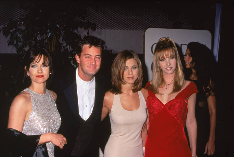 matthew-perry-female-friends-cast-death-reactions