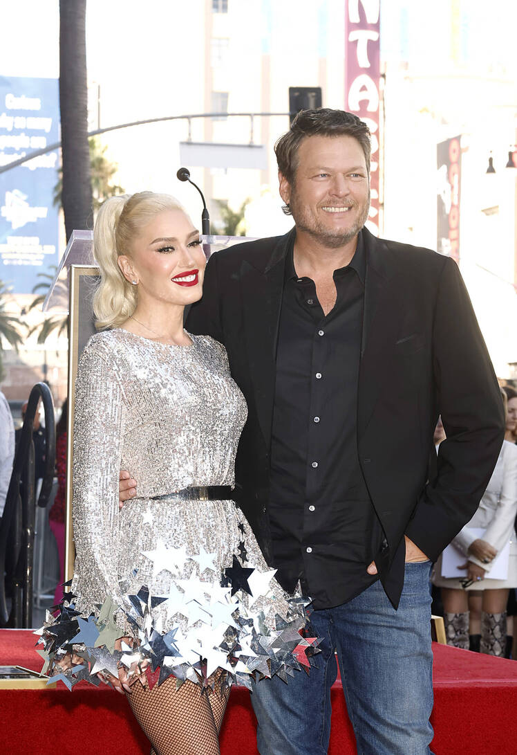 Blake Shelton and Gwen Stefani Make Cryptic Instagram Posts