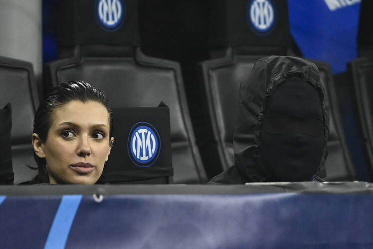 Kanye West, Wife Bianca Twin in Black Outfits at Soccer Game
