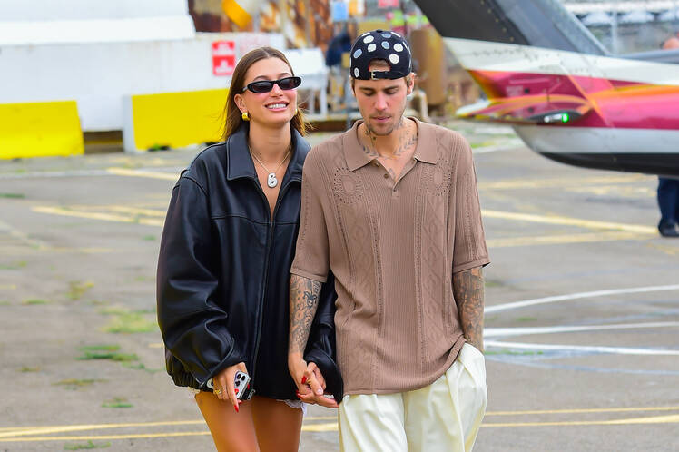 Hailey Bieber Shares Justin Photo Amid Marriage Trouble Rumors