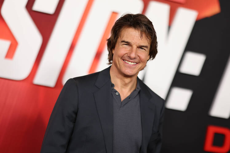 Is Tom Cruise ‘Undatable’? His ‘List of Conditions’ for a Girlfriend Revealed!