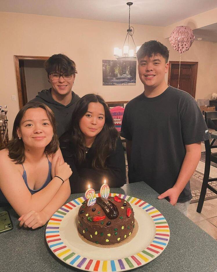 Kate Gosselin Posts Rare Photo of Kids in Birthday Tribute