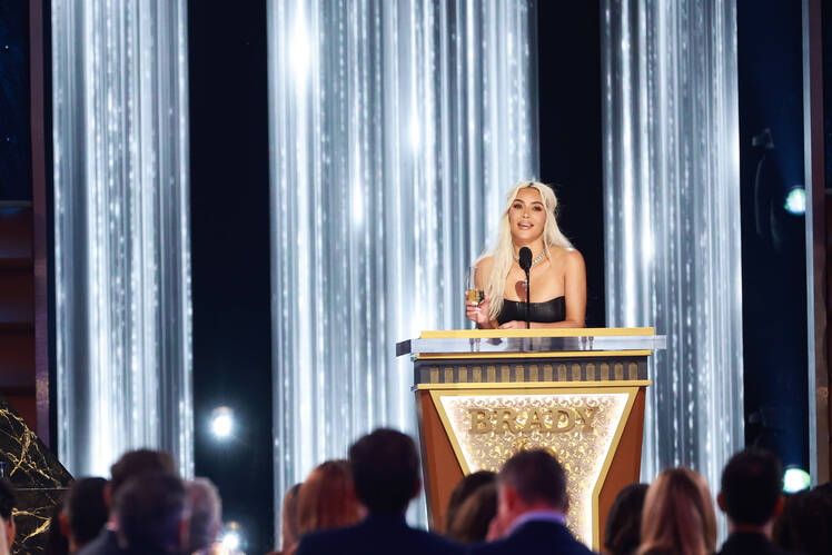 Kim Kardashian Was ‘Unfazed’ When Booed During Tom Brady Roast: ‘Doesn’t Have Any Regrets’