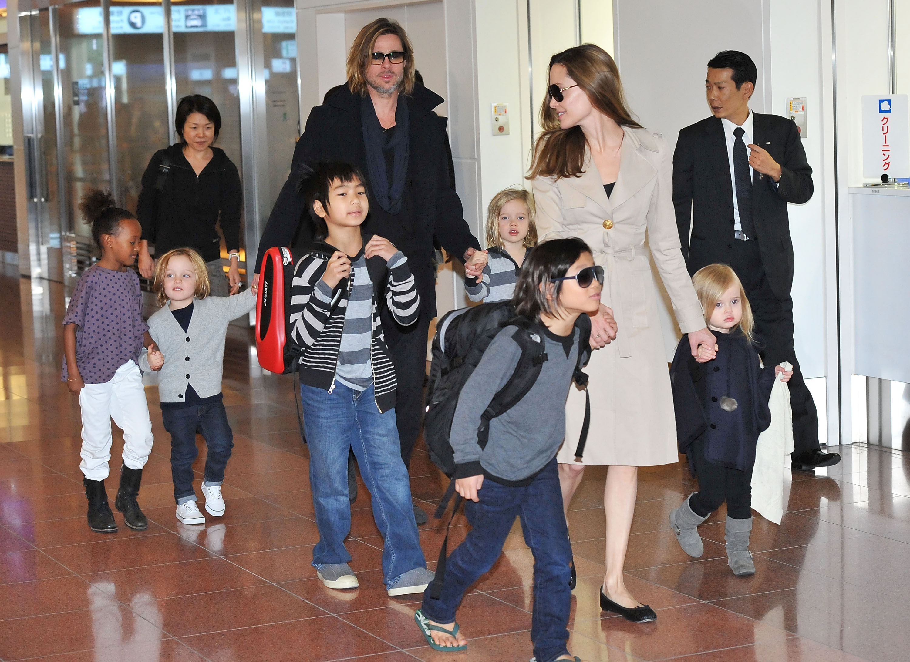 Brad Pitt, Angelina Jolie und ihre sechs Kinder Maddox, Pax, Zahara, Shiloh, Knox und Vivienne