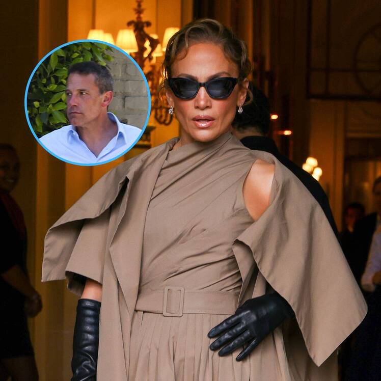 Jennifer Lopez Dons ‘B’ Bracelet in NY Without Ben Affleck