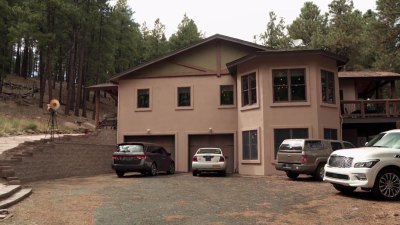 Sister Wives Robyn and Kody Brown List Flagstaff House for Sale