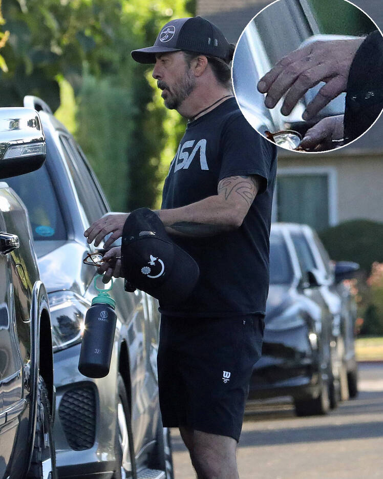 Dave Grohl and Wife Jordyn Blun Spotted Without Wedding Rings