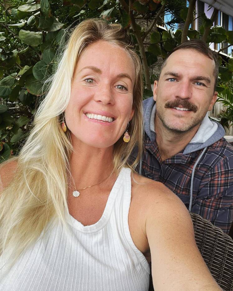 bethany-hamilton-husband