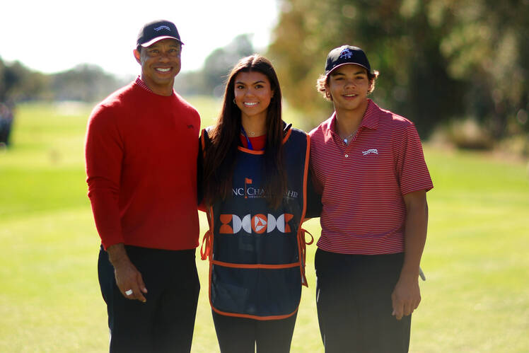 Tiger Woods and Elin Nordegren Share Hug After Competition With Son
