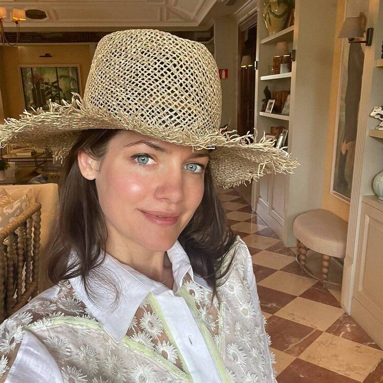 Where Is Breaking Amish Star Kate Stoltzfus Now? Updates